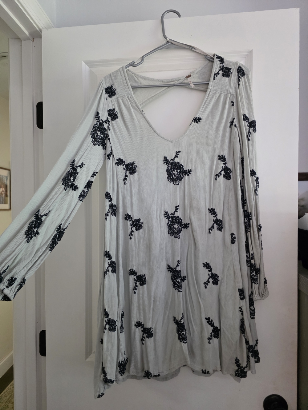 Free People Ivory Long-Sleeve Floral V-Neck Tunic Dress
